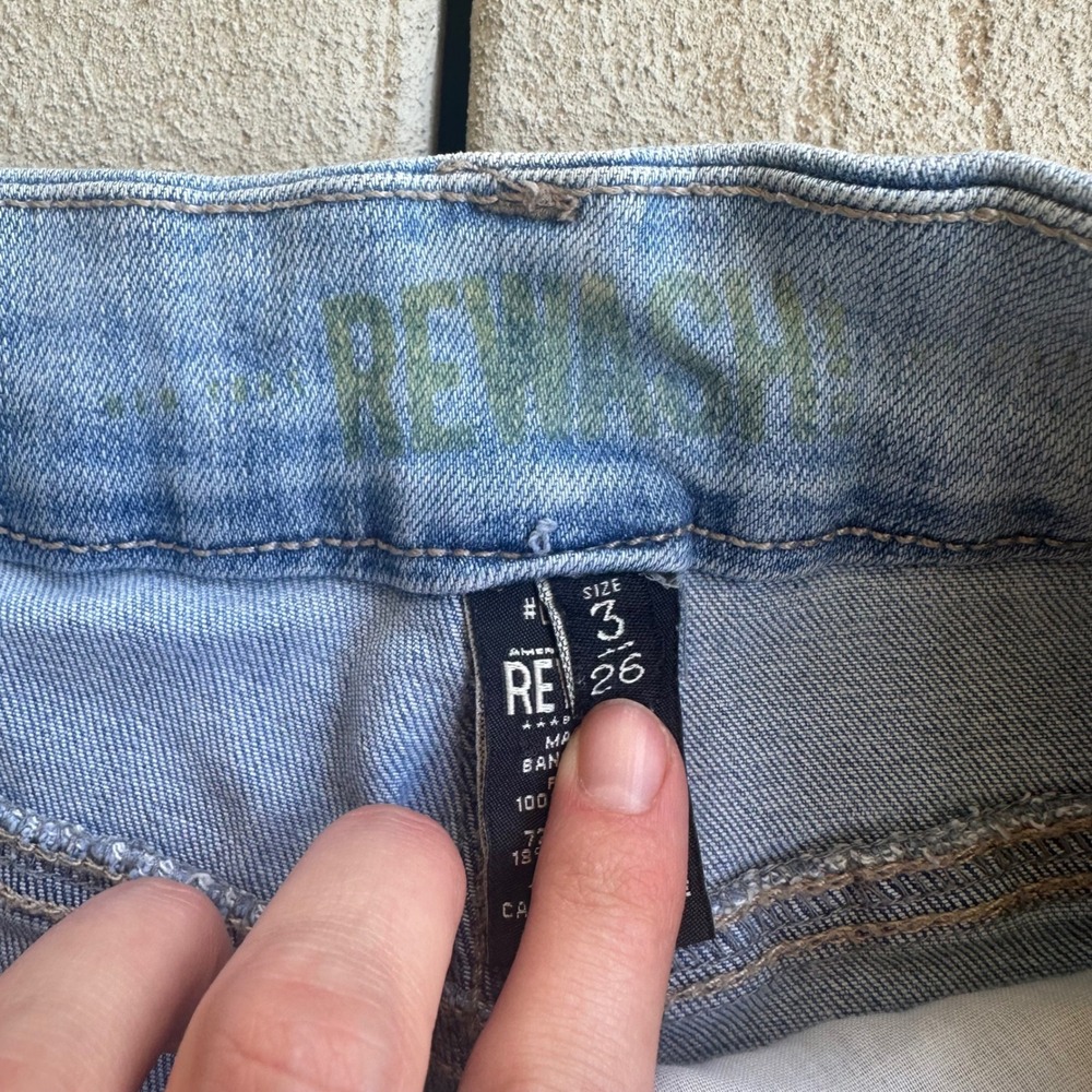 Rewash Distressed Denim‎ Shorts Frayed Hem Light Wash Juniors Size 3 / 26 - Picture 2 of 5